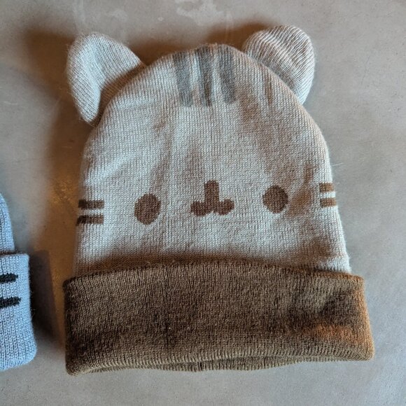 Bundle of 2 knitted Pusheen hats - Picture 11 of 16